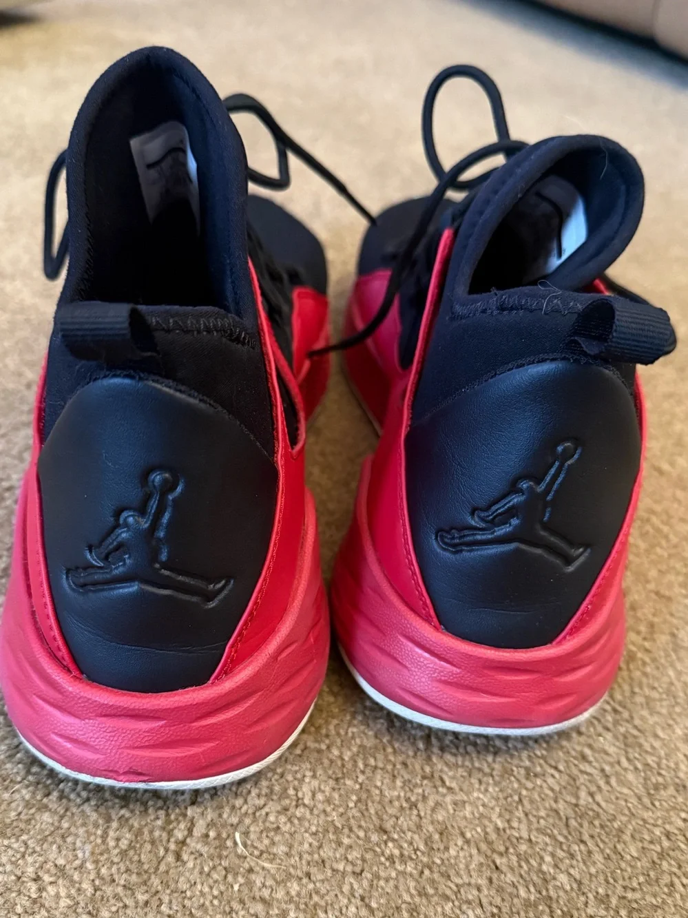 Jordan• Formula 23 in Black, Gym Red